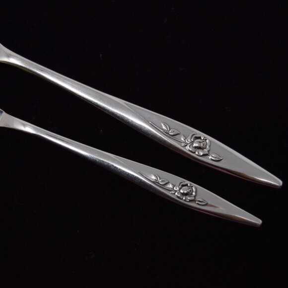 Oneidacraft Deluxe Lasting Rose Pierced Pie Server Master Butter Knife Stainless - Picture 2 of 12